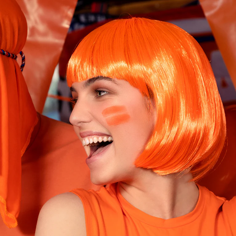 Pruik Cabaret oranje