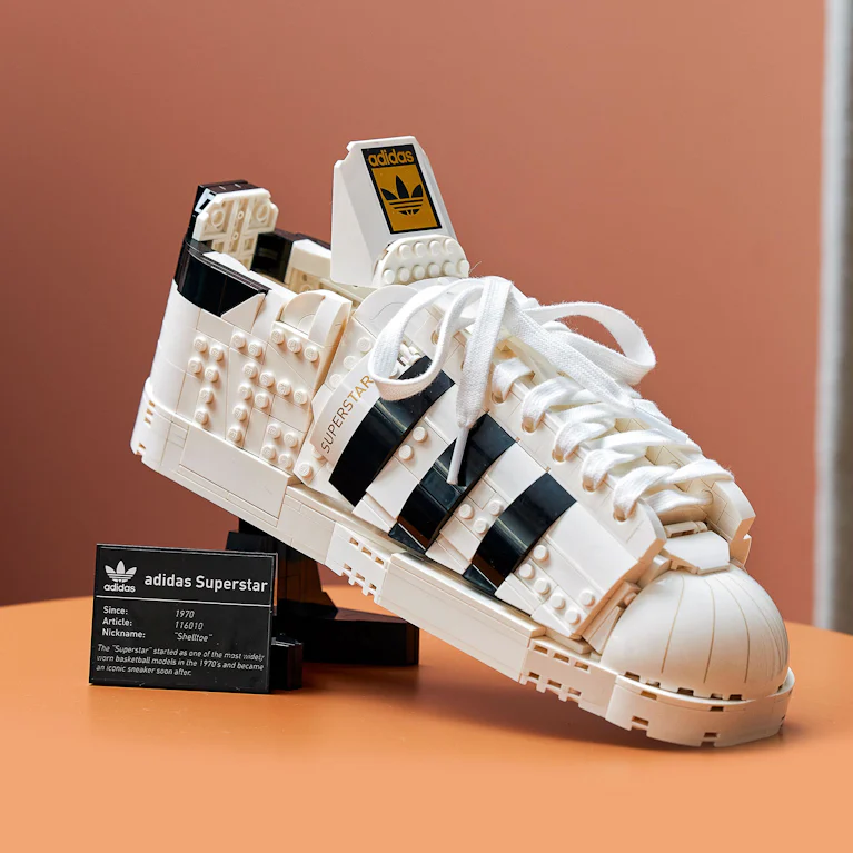 LEGO® Creator 10282 experts adidas originals Superstar
