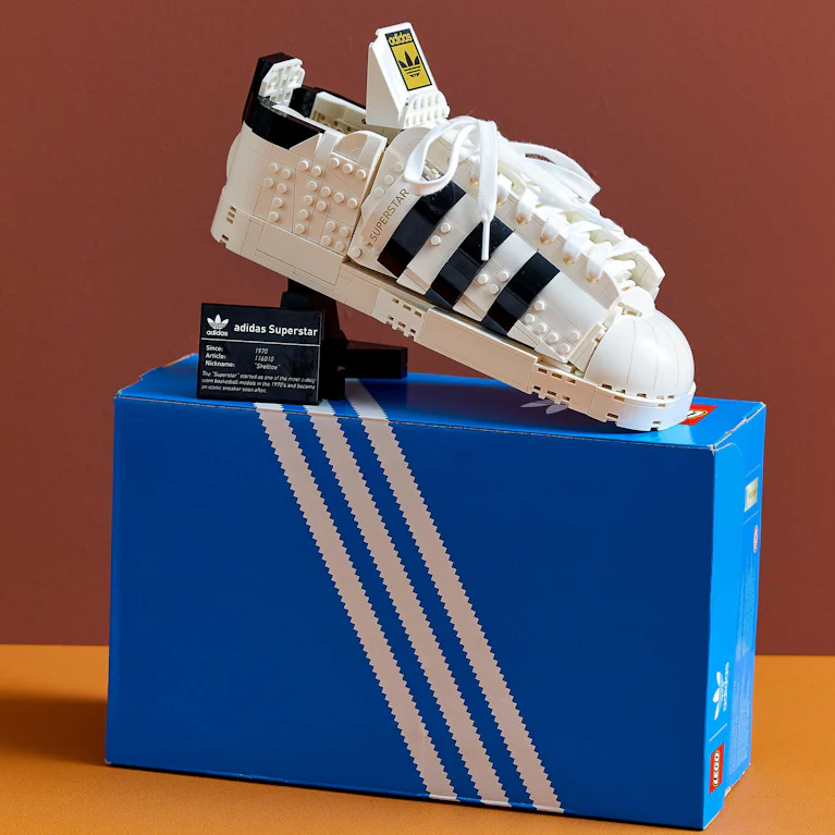 LEGO® Creator 10282 experts adidas originals Superstar