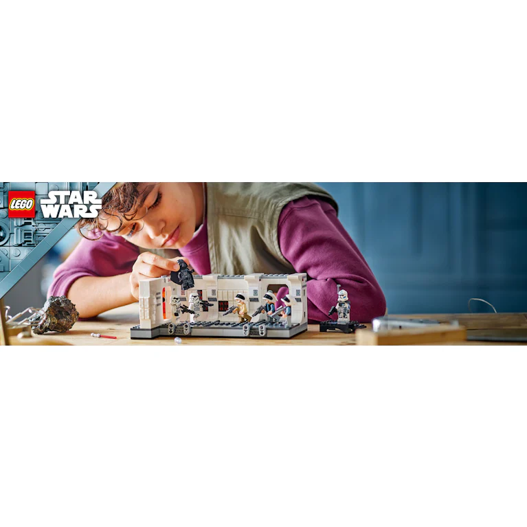 LEGO® Star Wars 75387 aan boord van de Tantive IV