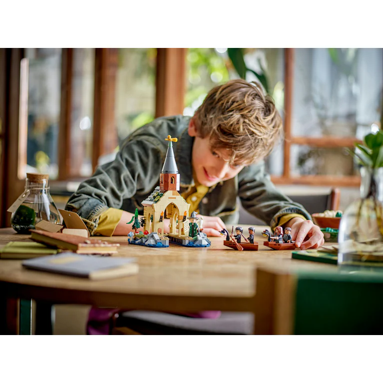 LEGO® Harry Potter 76426 Kasteel Zweinstein™: Boothuis