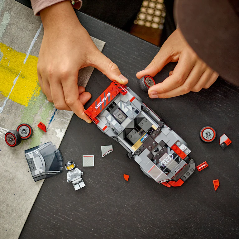 LEGO® Speed Champions 76921 Audi S1 e-tron quattro racewagen