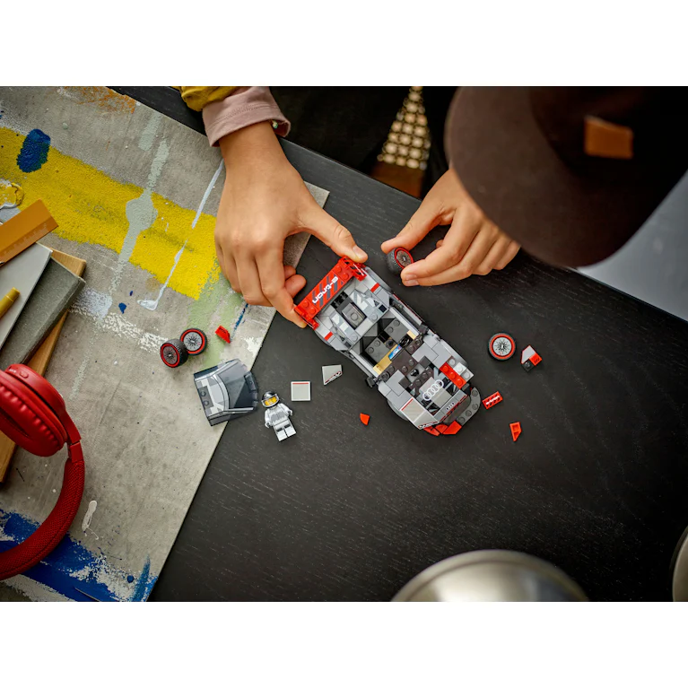 LEGO® Speed Champions 76921 Audi S1 e-tron quattro racewagen